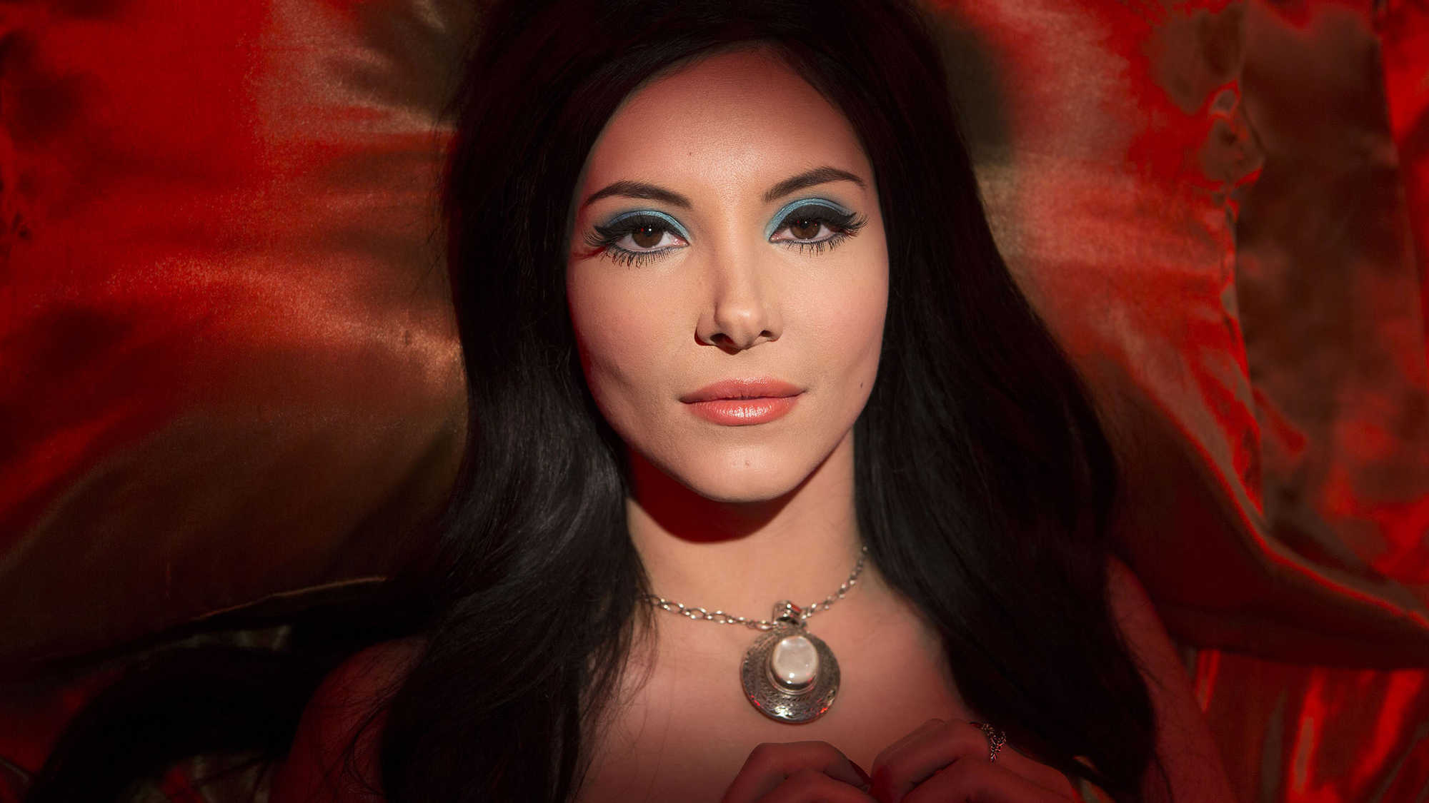 The Love Witch (image 2)