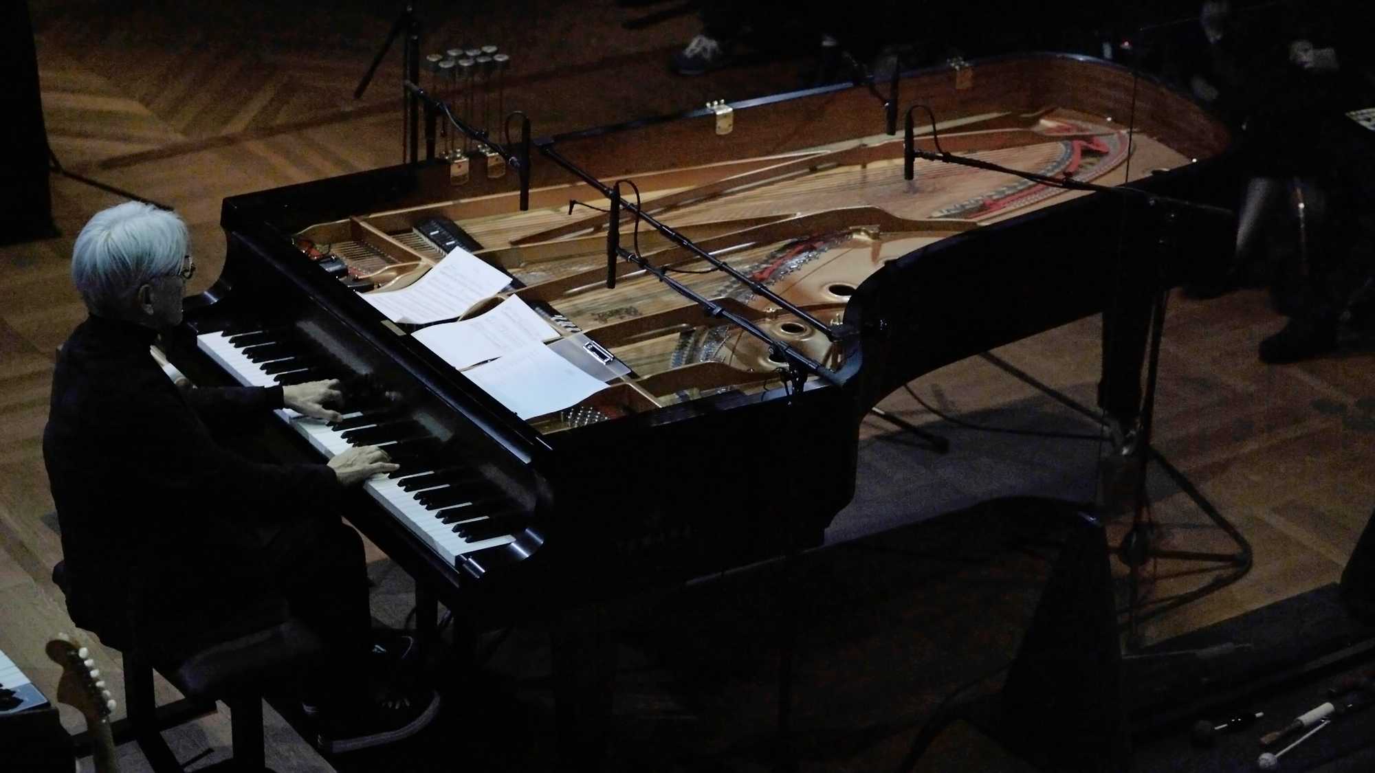 Ryuichi Sakamoto: async at the Park Avenue Armory (image 3)
