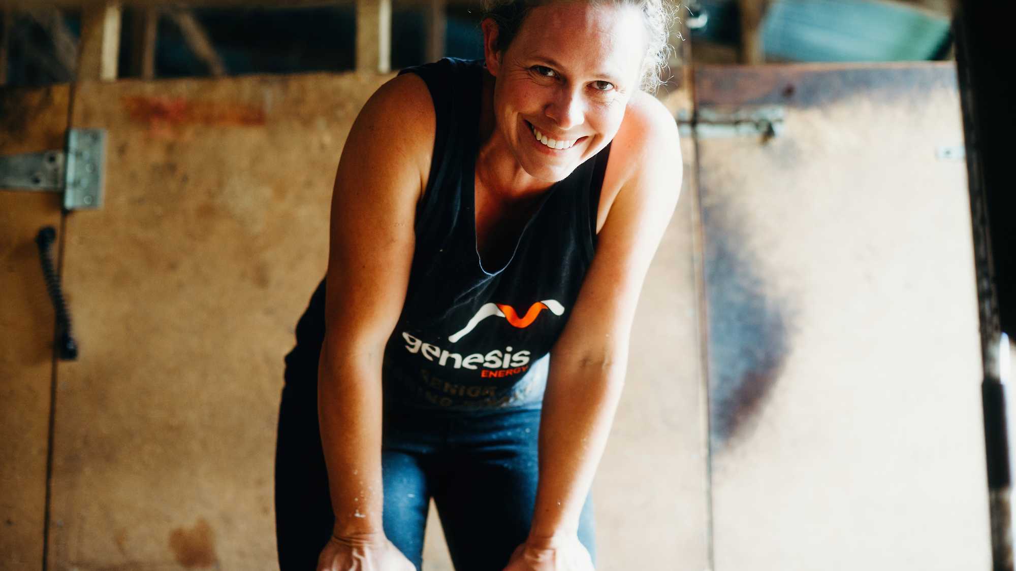 She Shears (image 8)