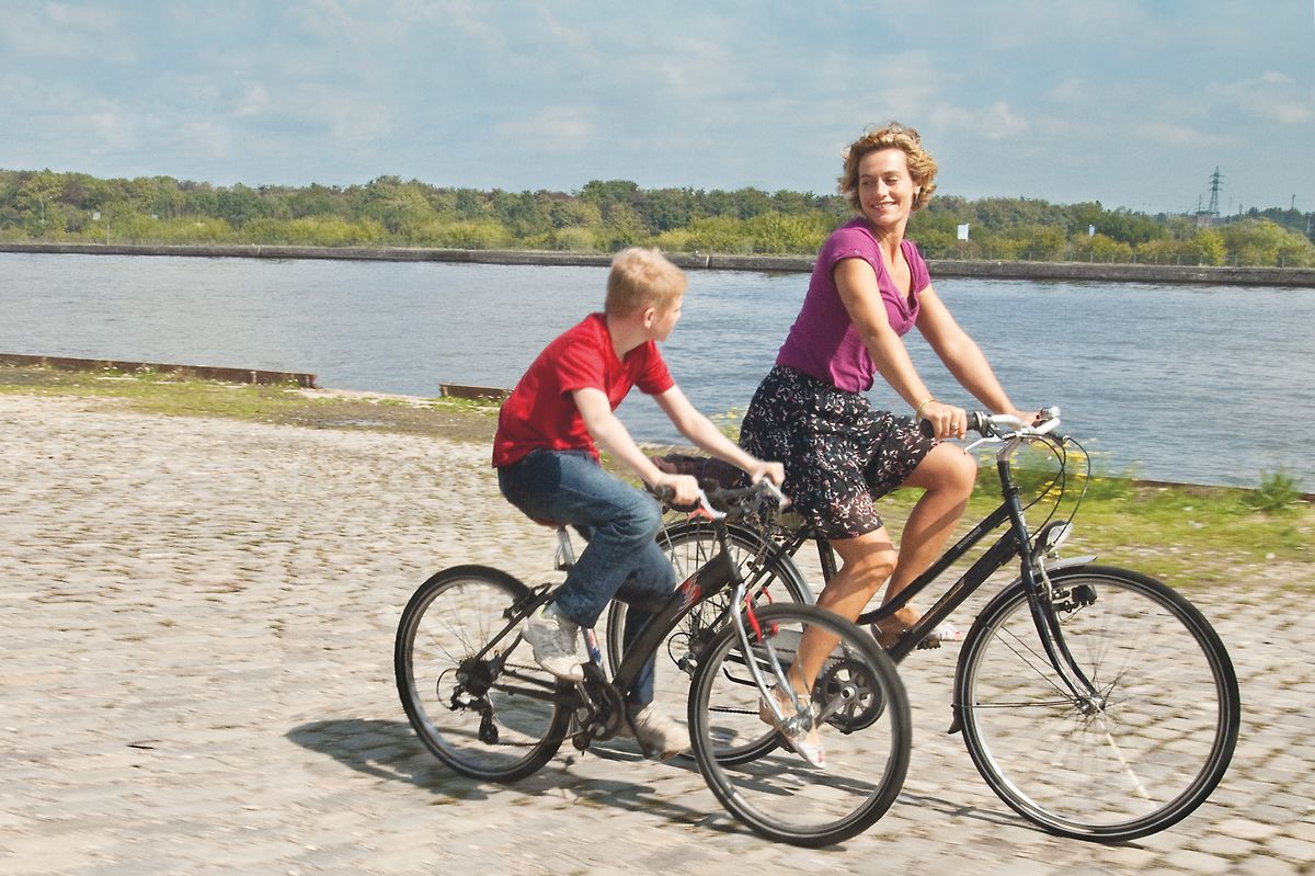The Kid with a Bike 2011 - New Zealand International Film Festival