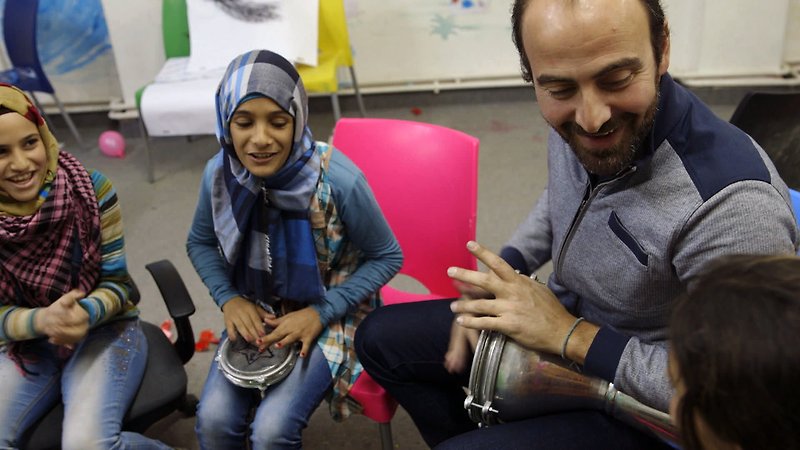 The Music of Strangers: Yo-Yo Ma and the Silk Road ...