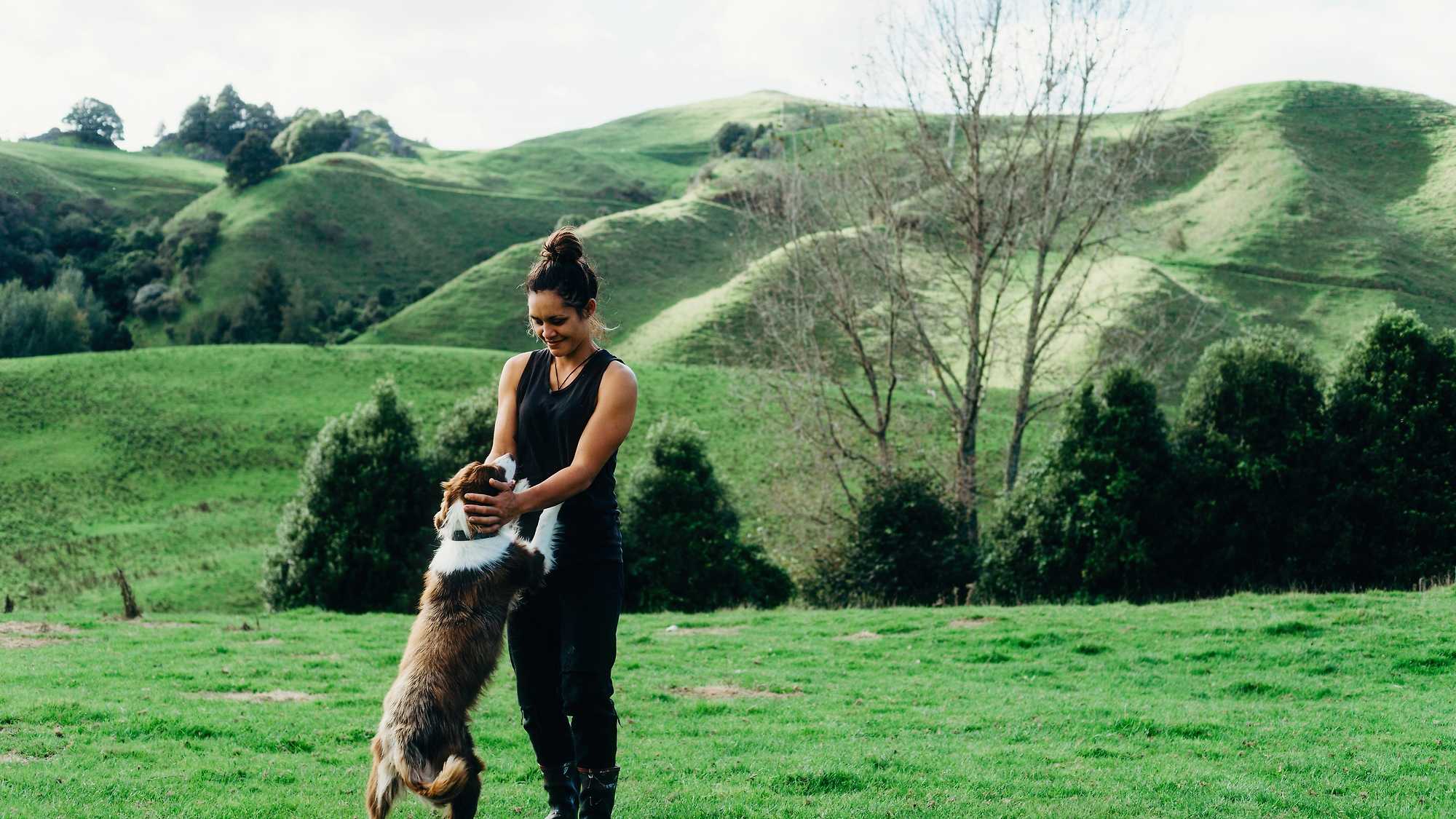 She Shears (image 9)