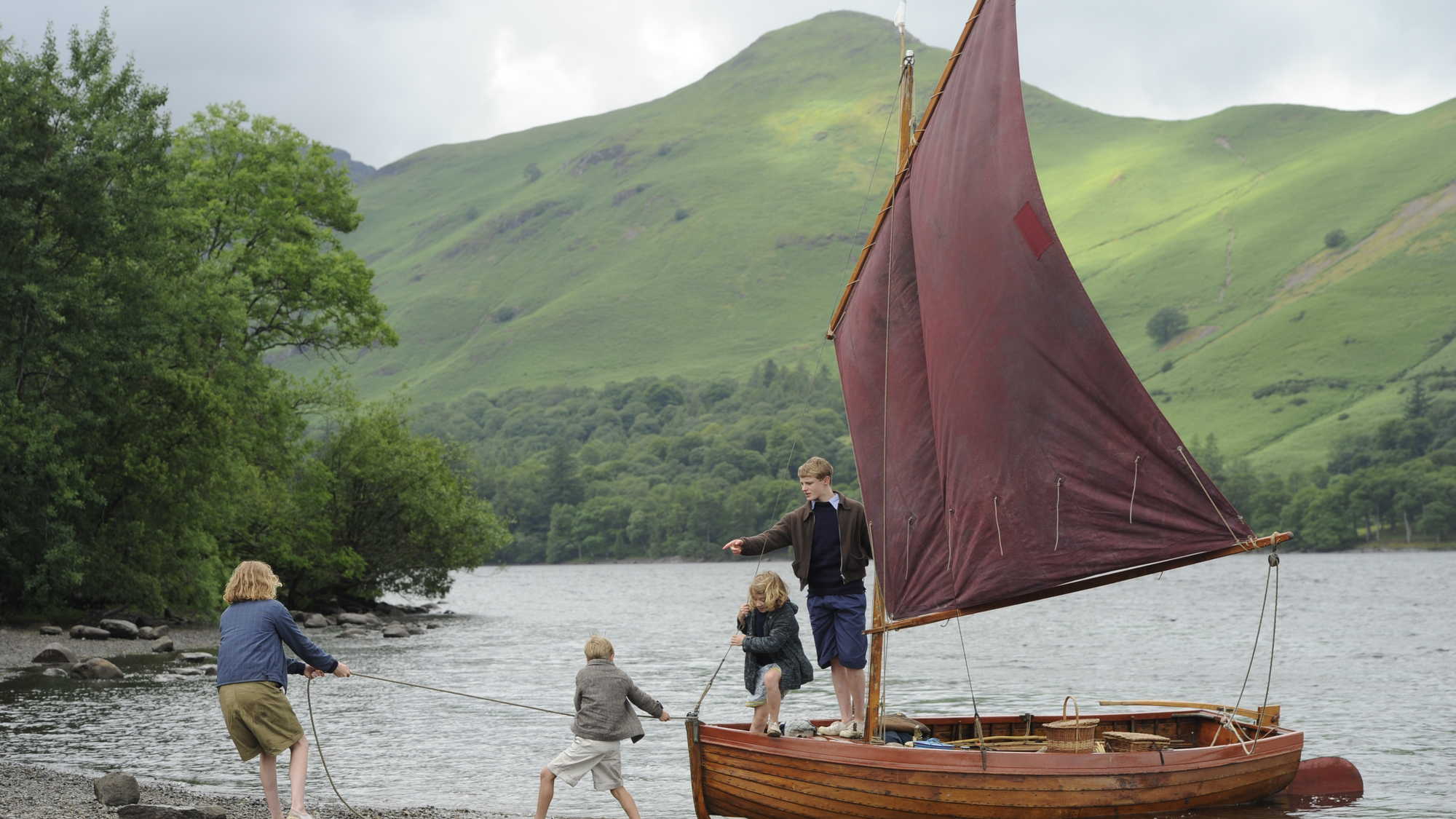 Swallows and Amazons (image 4)