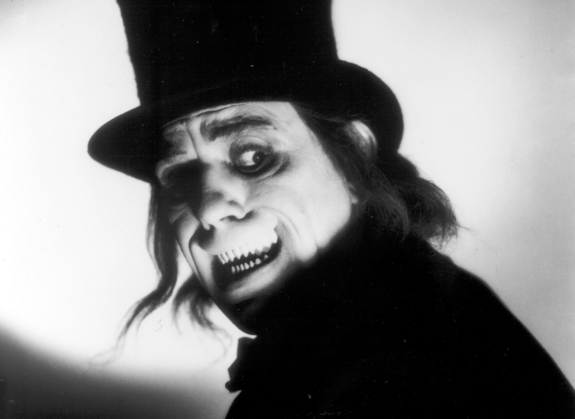 London After Midnight - A Reconstruction • New Zealand 